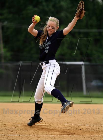 Thumbnail 2 in Barrington vs New Trier (IHSA 4A Sectional Final) photogallery.