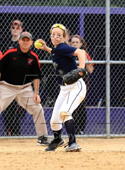 Thumbnail 3 in Barrington vs New Trier (IHSA 4A Sectional Final) photogallery.