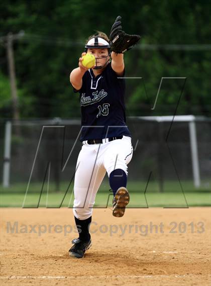 Thumbnail 2 in Barrington vs New Trier (IHSA 4A Sectional Final) photogallery.