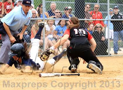 Thumbnail 1 in Barrington vs New Trier (IHSA 4A Sectional Final) photogallery.