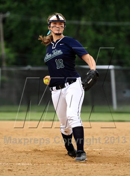 Thumbnail 1 in Barrington vs New Trier (IHSA 4A Sectional Final) photogallery.