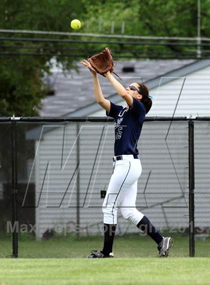 Thumbnail 3 in Barrington vs New Trier (IHSA 4A Sectional Final) photogallery.