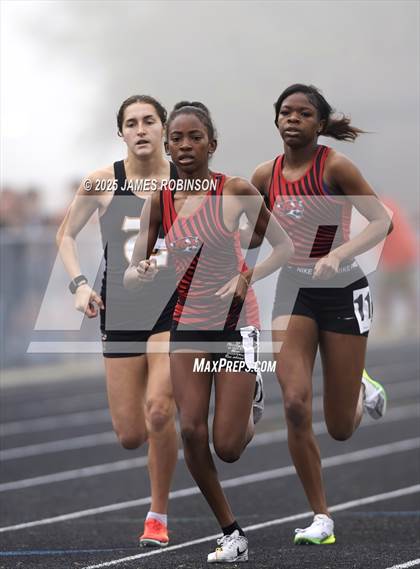 Thumbnail 1 in Mandarin Preseason Classic (1200 Meters) photogallery.