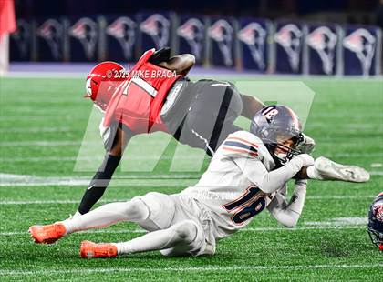 Thumbnail 1 in Walpole vs Milton (MIAA D3 Final) photogallery.