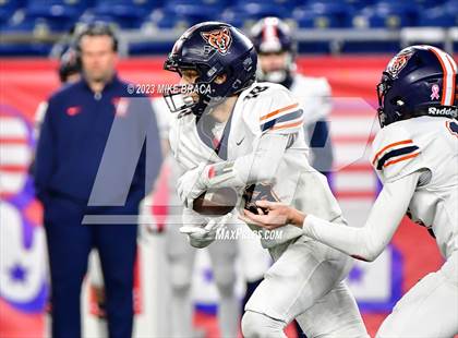 Thumbnail 3 in Walpole vs Milton (MIAA D3 Final) photogallery.