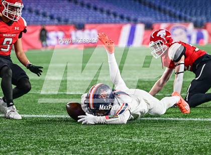 Thumbnail 1 in Walpole vs Milton (MIAA D3 Final) photogallery.