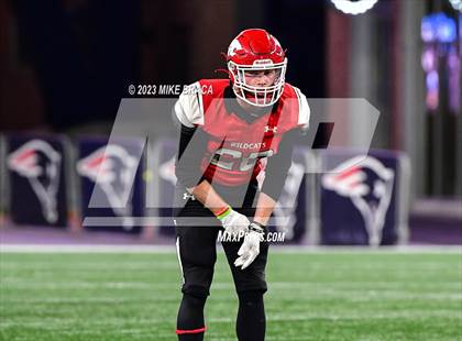 Thumbnail 3 in Walpole vs Milton (MIAA D3 Final) photogallery.