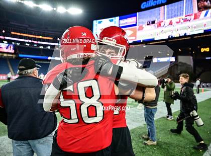 Thumbnail 2 in Walpole vs Milton (MIAA D3 Final) photogallery.