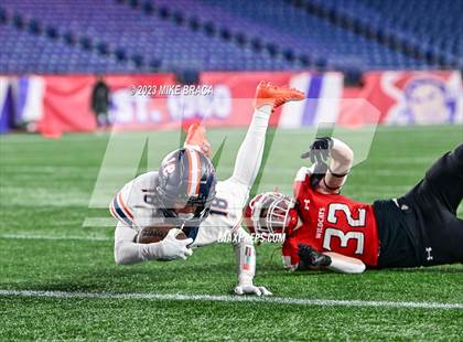 Thumbnail 1 in Walpole vs Milton (MIAA D3 Final) photogallery.