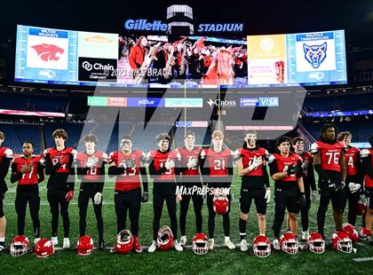 Thumbnail 2 in Walpole vs Milton (MIAA D3 Final) photogallery.