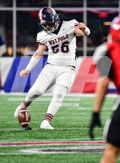Thumbnail 3 in Walpole vs Milton (MIAA D3 Final) photogallery.