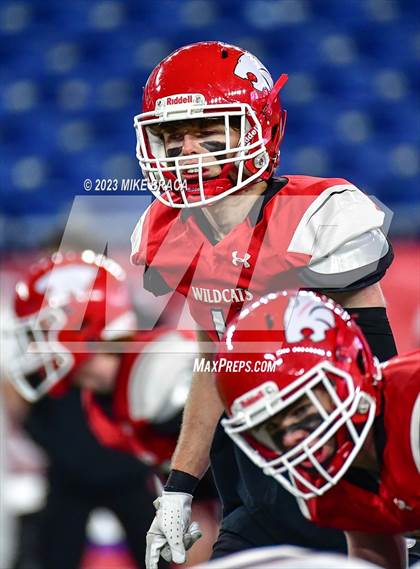 Thumbnail 2 in Walpole vs Milton (MIAA D3 Final) photogallery.
