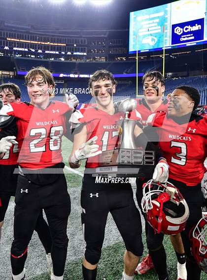 Thumbnail 1 in Walpole vs Milton (MIAA D3 Final) photogallery.