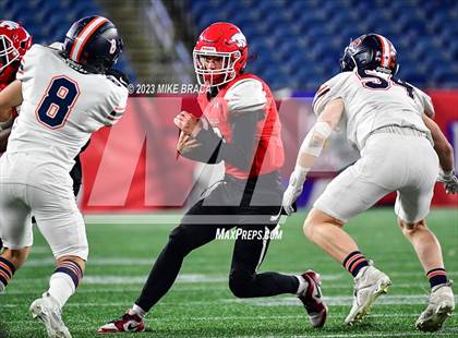 Thumbnail 1 in Walpole vs Milton (MIAA D3 Final) photogallery.
