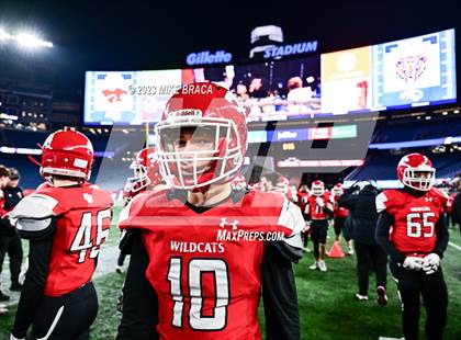 Thumbnail 2 in Walpole vs Milton (MIAA D3 Final) photogallery.