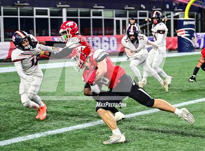 Thumbnail 1 in Walpole vs Milton (MIAA D3 Final) photogallery.
