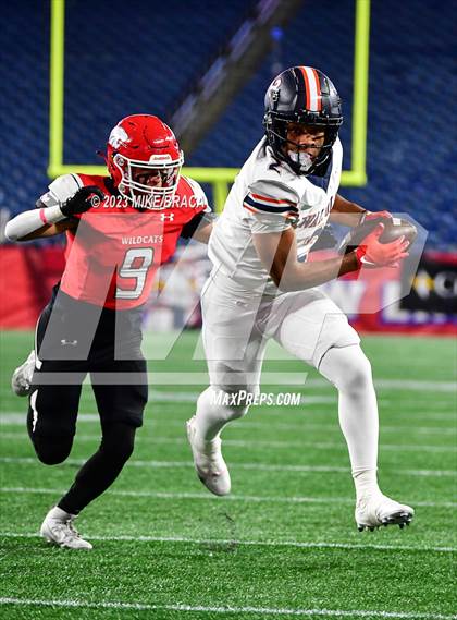 Thumbnail 3 in Walpole vs Milton (MIAA D3 Final) photogallery.