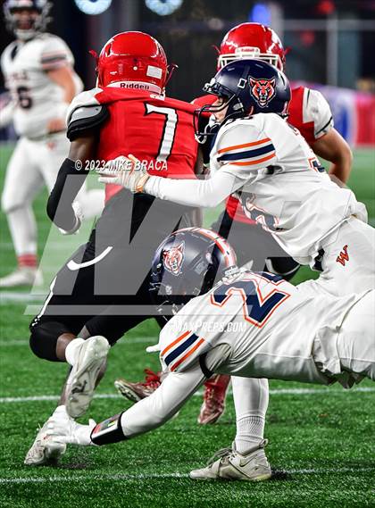 Thumbnail 2 in Walpole vs Milton (MIAA D3 Final) photogallery.