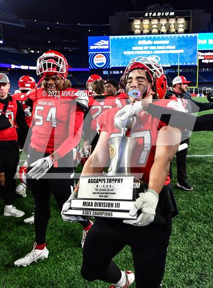 Thumbnail 1 in Walpole vs Milton (MIAA D3 Final) photogallery.