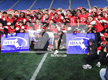 Thumbnail 3 in Walpole vs Milton (MIAA D3 Final) photogallery.