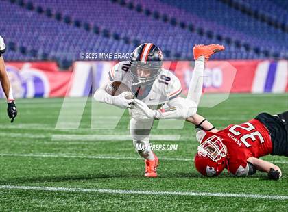 Thumbnail 3 in Walpole vs Milton (MIAA D3 Final) photogallery.