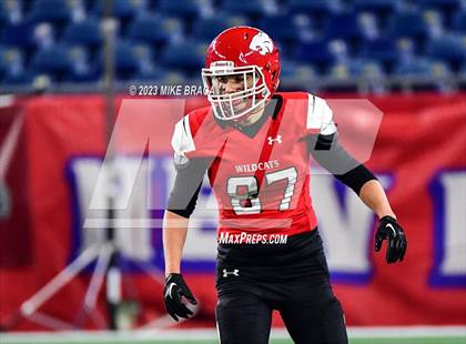 Thumbnail 2 in Walpole vs Milton (MIAA D3 Final) photogallery.