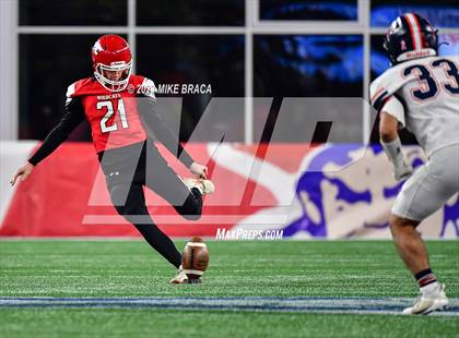 Thumbnail 1 in Walpole vs Milton (MIAA D3 Final) photogallery.
