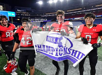 Thumbnail 3 in Walpole vs Milton (MIAA D3 Final) photogallery.