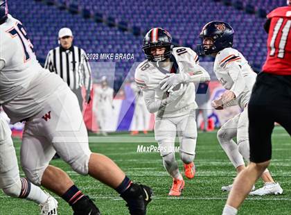 Thumbnail 2 in Walpole vs Milton (MIAA D3 Final) photogallery.