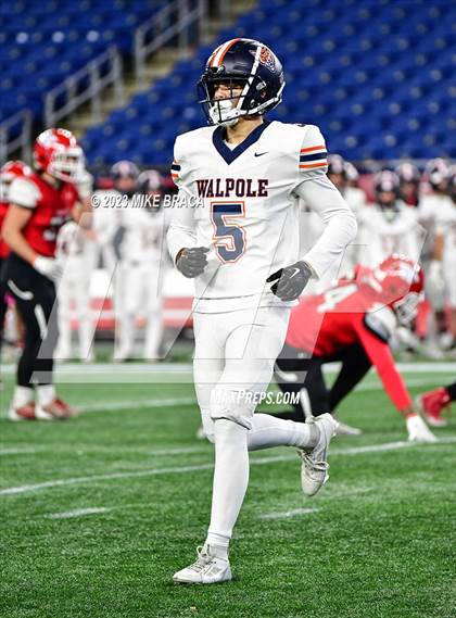 Thumbnail 2 in Walpole vs Milton (MIAA D3 Final) photogallery.