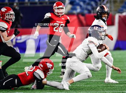 Thumbnail 2 in Walpole vs Milton (MIAA D3 Final) photogallery.