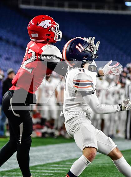 Thumbnail 2 in Walpole vs Milton (MIAA D3 Final) photogallery.