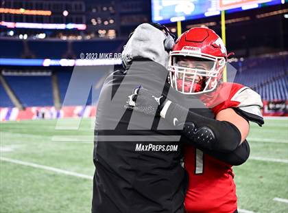 Thumbnail 1 in Walpole vs Milton (MIAA D3 Final) photogallery.