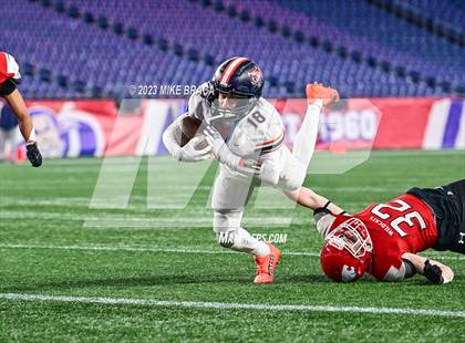 Thumbnail 2 in Walpole vs Milton (MIAA D3 Final) photogallery.