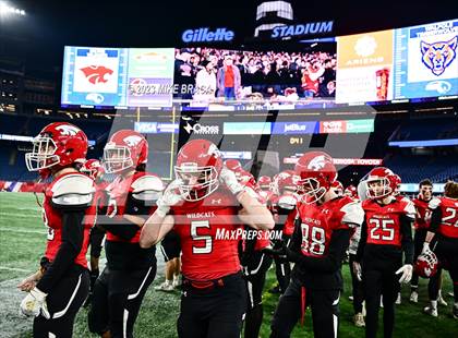 Thumbnail 3 in Walpole vs Milton (MIAA D3 Final) photogallery.