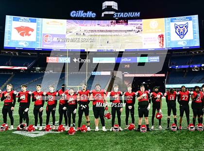 Thumbnail 2 in Walpole vs Milton (MIAA D3 Final) photogallery.