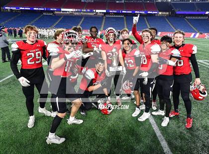Thumbnail 1 in Walpole vs Milton (MIAA D3 Final) photogallery.