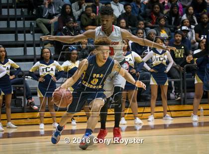 Thumbnail 1 in Woodson vs. Friendship Collegiate Academy (DCSAA Final) photogallery.