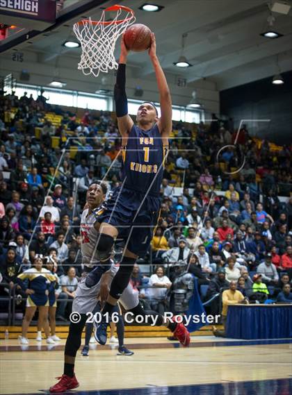 Thumbnail 1 in Woodson vs. Friendship Collegiate Academy (DCSAA Final) photogallery.