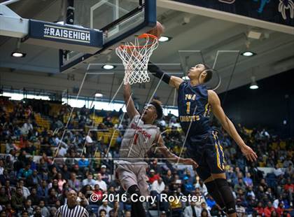 Thumbnail 3 in Woodson vs. Friendship Collegiate Academy (DCSAA Final) photogallery.