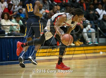 Thumbnail 3 in Woodson vs. Friendship Collegiate Academy (DCSAA Final) photogallery.
