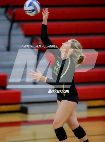 Thumbnail 1 in Tracy vs. Lincoln (CIF SJS D2 Final) photogallery.