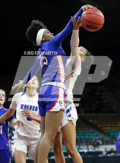 Thumbnail 1 in Cherry Creek vs Grandview (CHSAA 5A Great 8) photogallery.