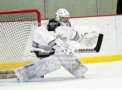 Thumbnail 2 in Bishop Hendricken @ Xavier photogallery.