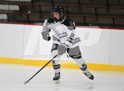 Thumbnail 3 in Bishop Hendricken @ Xavier photogallery.