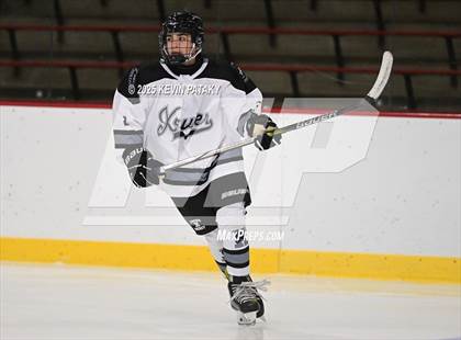 Thumbnail 2 in Bishop Hendricken @ Xavier photogallery.