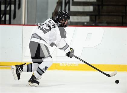 Thumbnail 2 in Bishop Hendricken @ Xavier photogallery.