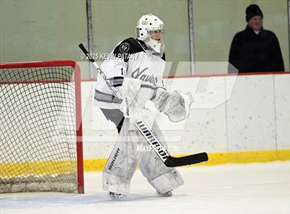 Thumbnail 3 in Bishop Hendricken @ Xavier photogallery.
