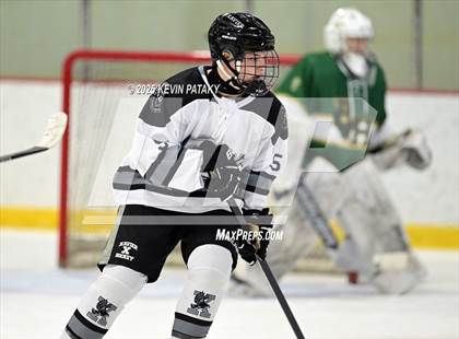 Thumbnail 2 in Bishop Hendricken @ Xavier photogallery.