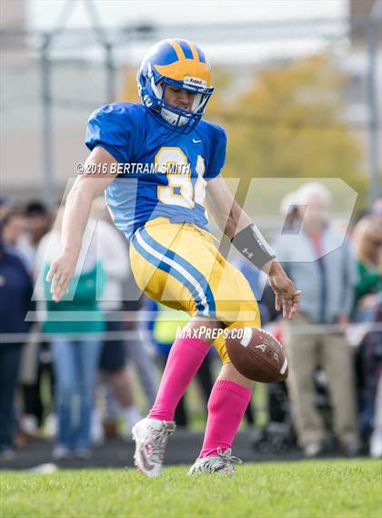 Thumbnail 2 in Medina/Webber @ Cleveland Hill photogallery.